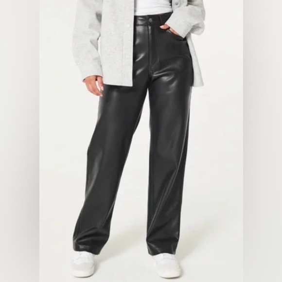 Hollister Pants - Hollister Ultra High Rise Wide Leg Black Faux Leather Pants Size 31 NWT